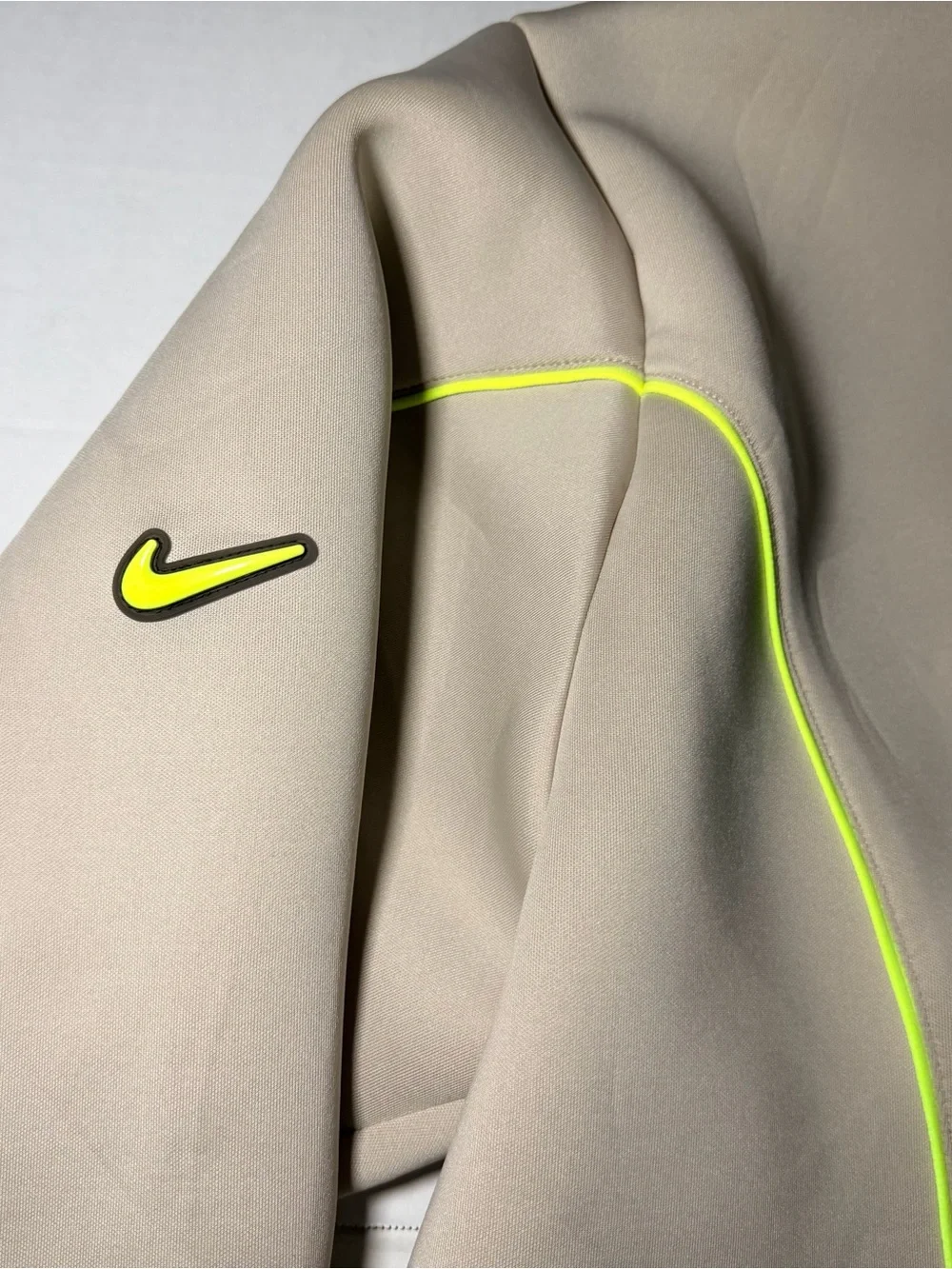 Nike Project F.R.O.G. Bubble Mesh Hoodie -IF1296-236 - Beige Men’s M-  NWT